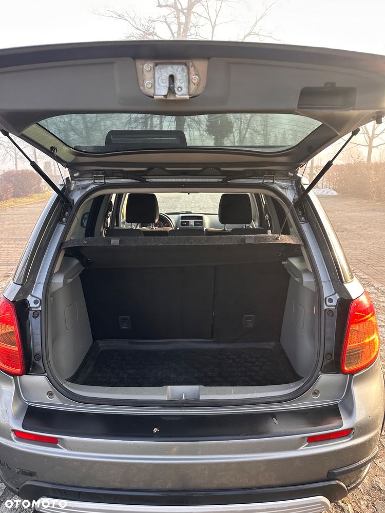 Suzuki SX4 - 9