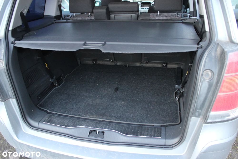 Opel Zafira 2.0 T Sport - 11