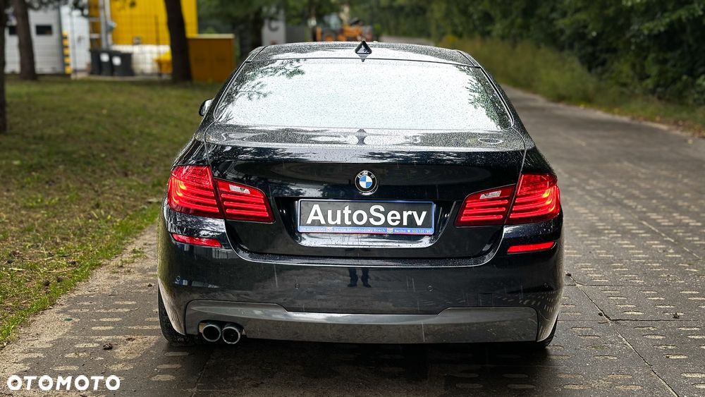 BMW Seria 5 528i xDrive Sport-Aut Luxury Line - 7