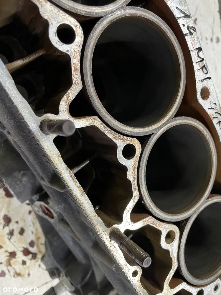 Blok silnika Skoda Fabia I 1.4 MPI AZF - 6