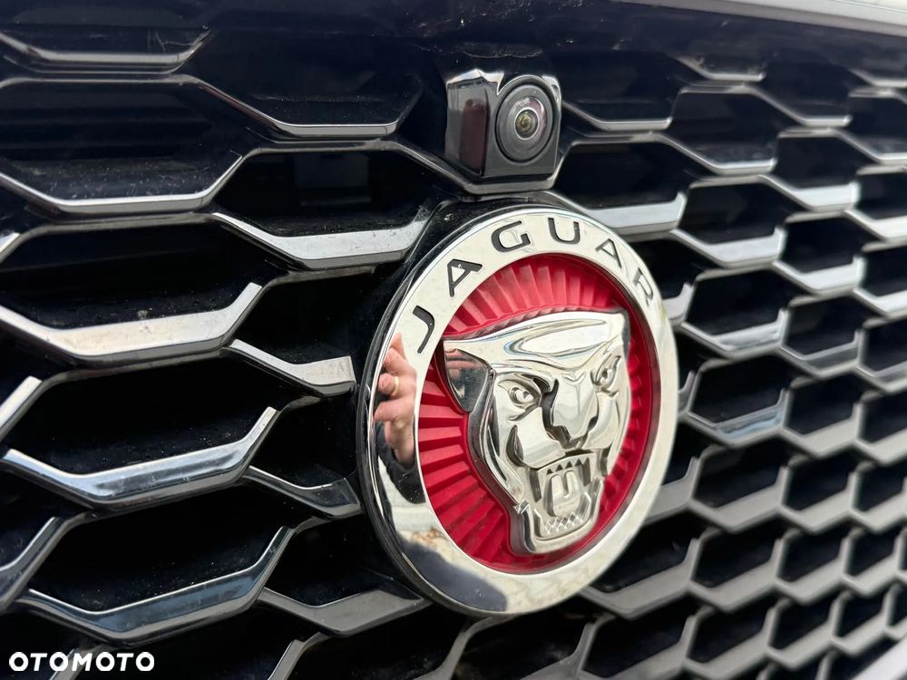 Jaguar E-Pace D180 AWD S - 33