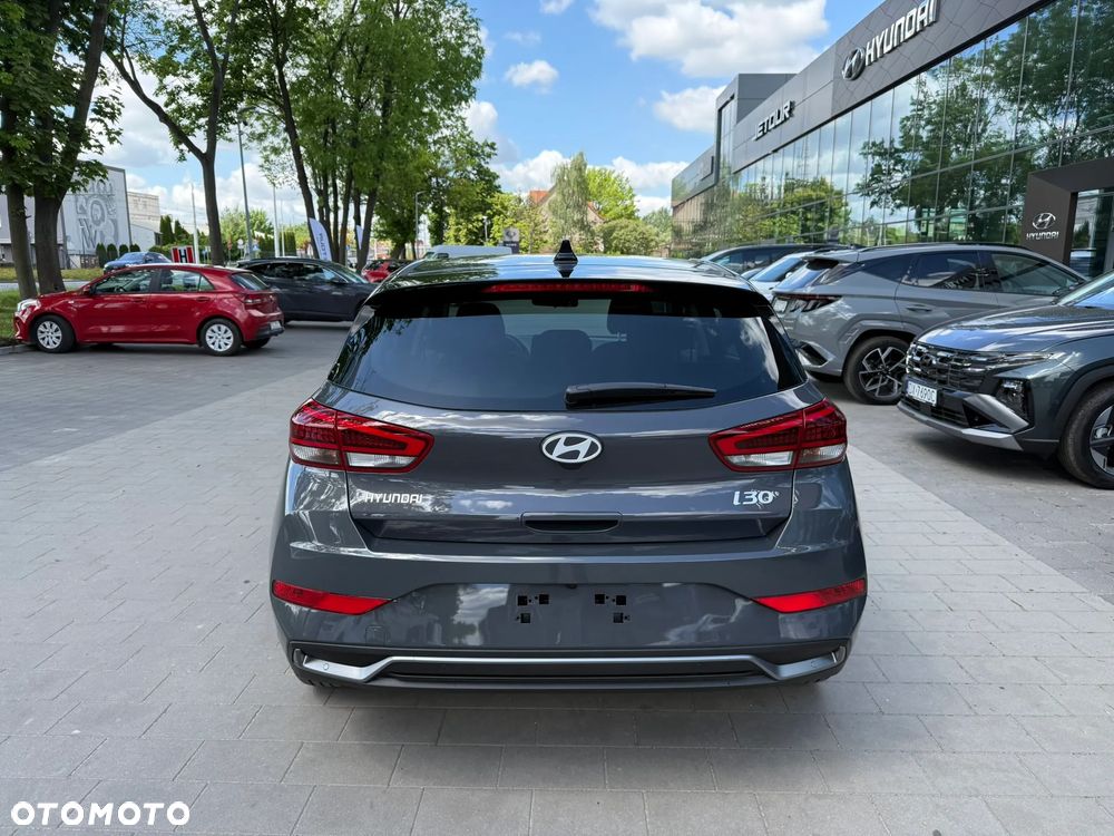 Hyundai i30 1.6 T-GDI Modern DCT - 4