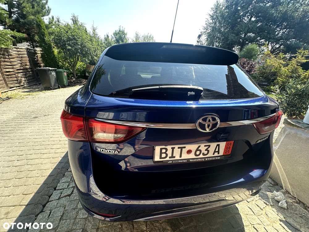 Toyota Avensis - 3