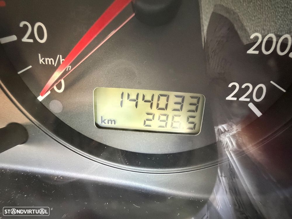 VW Golf - 5