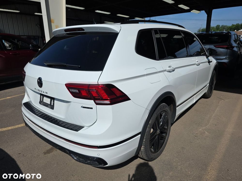 Volkswagen Tiguan - 4
