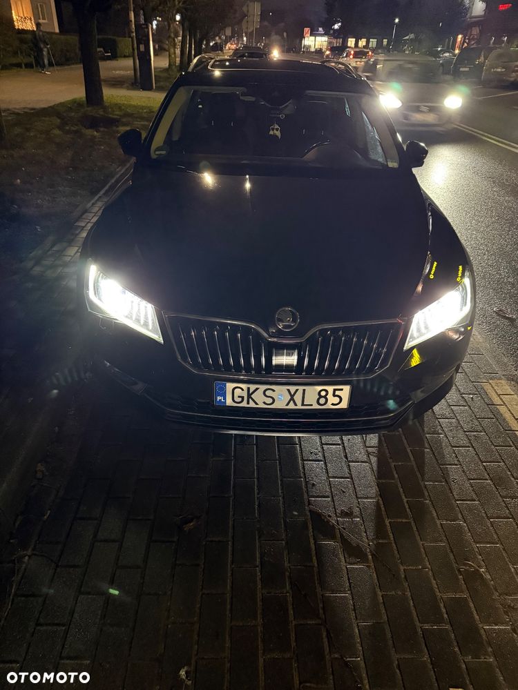 Skoda Superb 2.0 TDI DSG Ambition - 7