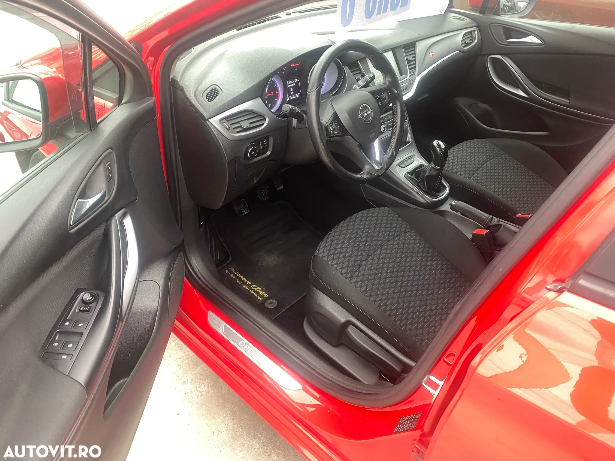 Opel Astra 1.4 Turbo Sports Tourer Business - 9
