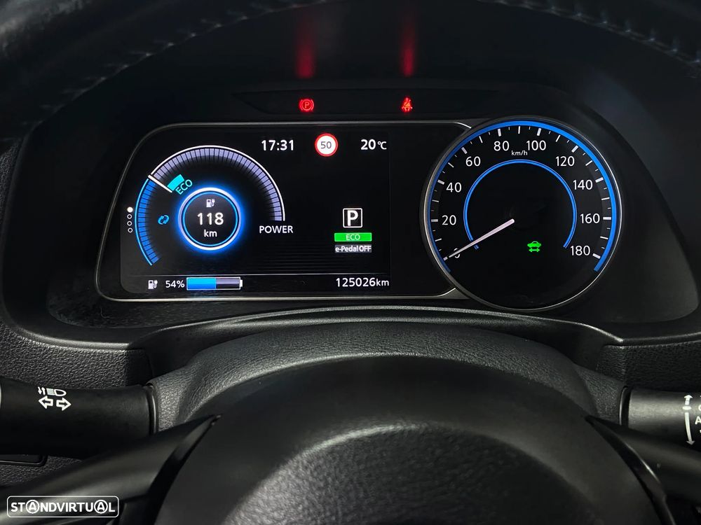 Nissan Leaf N-Connecta - 13