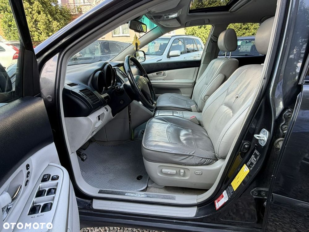 Lexus RX - 8