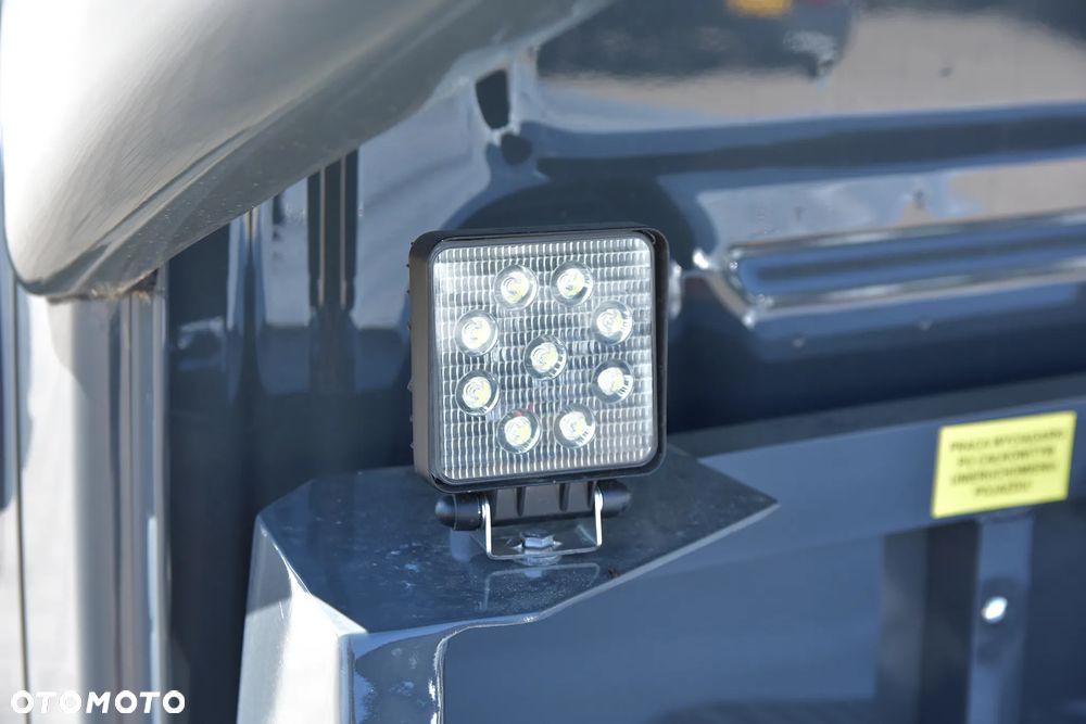 Iveco Daily 35S21HA8/P AUTOMAT autolaweta z kabina sypalną 3,5t na haku POLMAR - 11