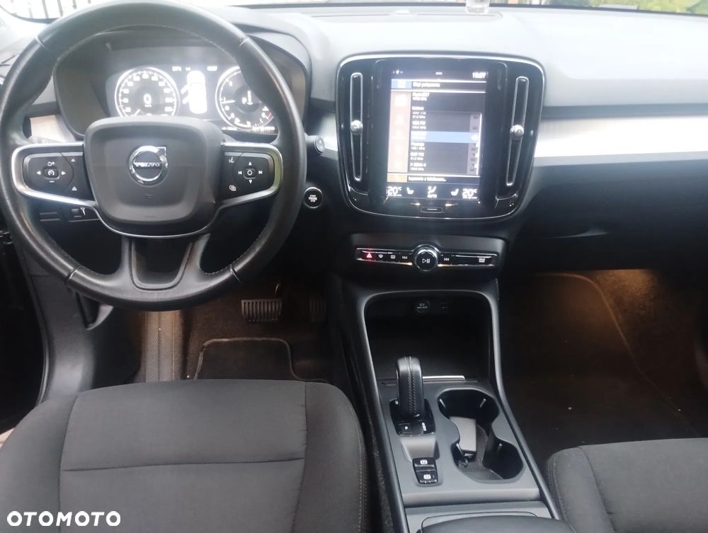 Volvo XC 40 D3 Momentum - 11