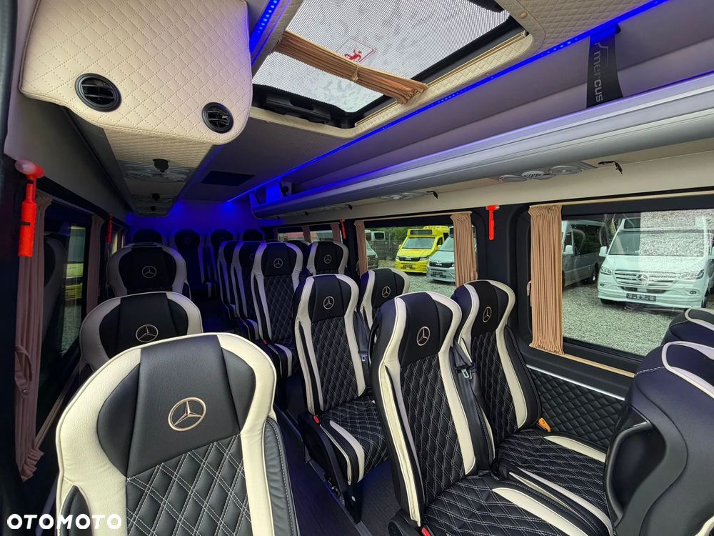 Mercedes-Benz Sprinter 519 - 20