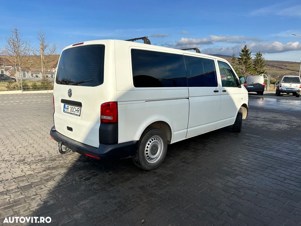 Volkswagen Caravelle - 2