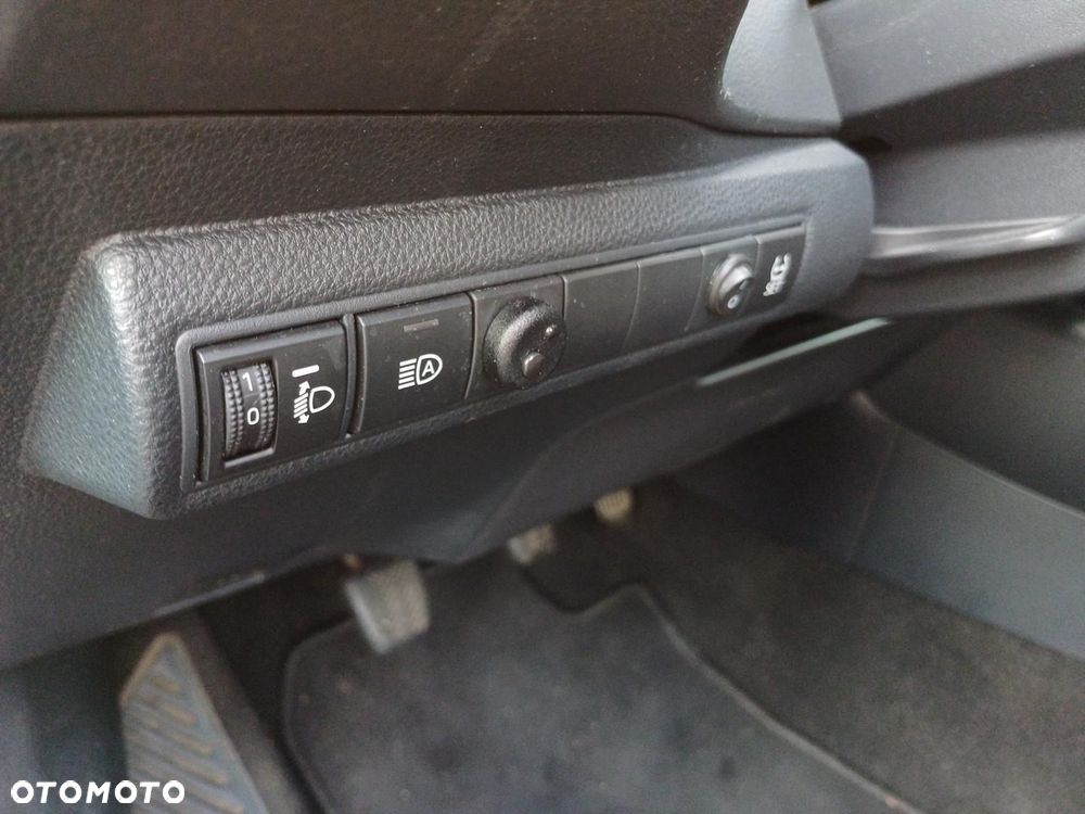 Toyota Corolla - 24