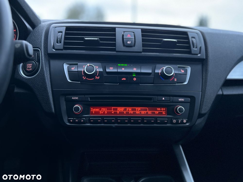 BMW Seria 1 116i Sport Line - 20