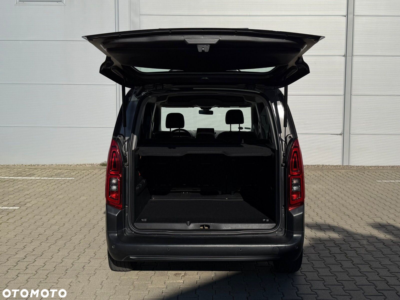 Citroën Berlingo M 1.2 PureTech Feel S&S - 9