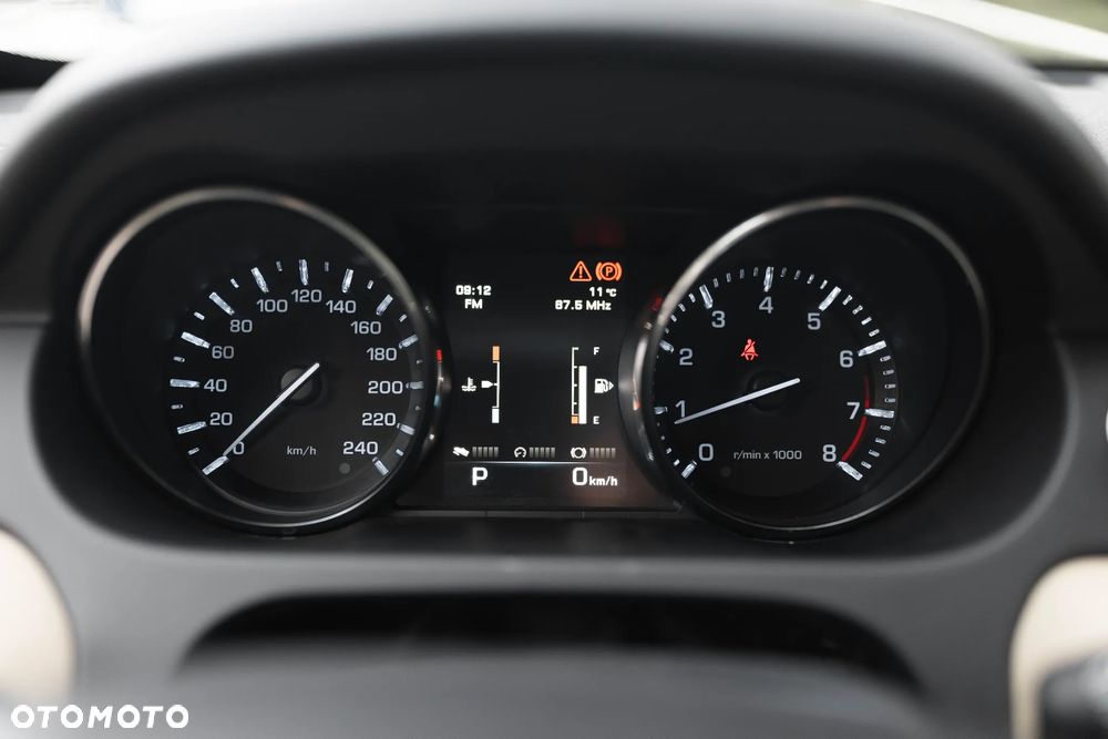 Land Rover Discovery Sport 2.0 Si4 HSE - 26