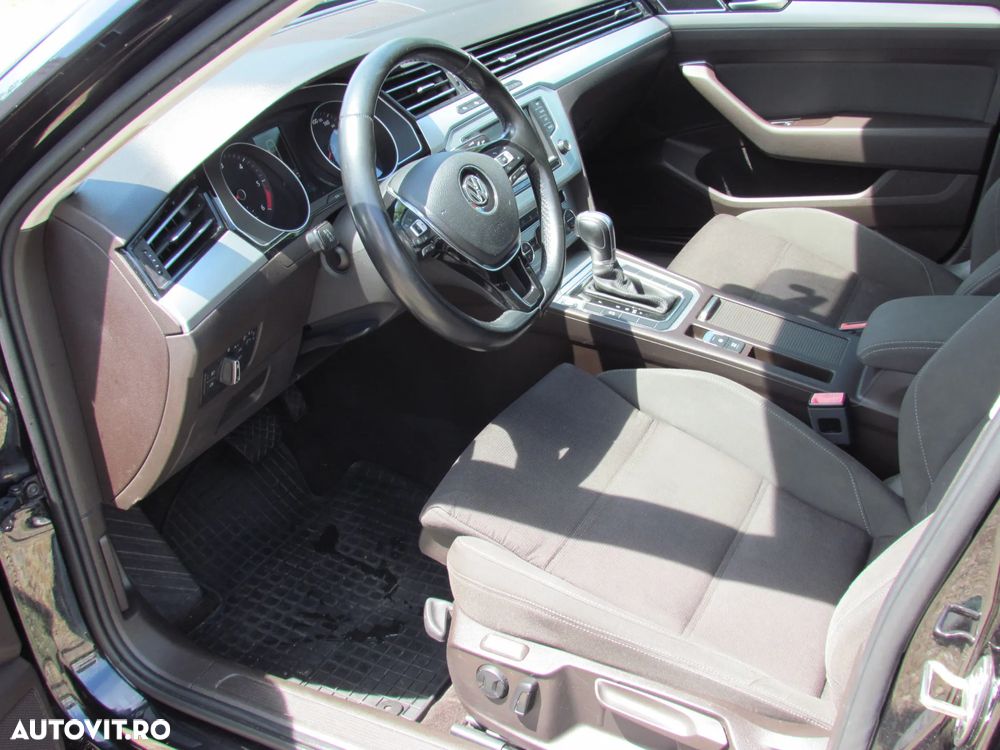 Volkswagen Passat - 5