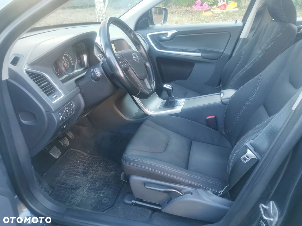 Volvo XC 60 D4 Summum - 8