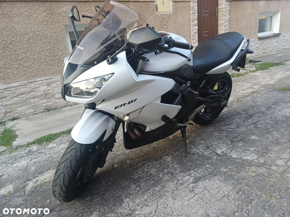 Kawasaki ER - 4