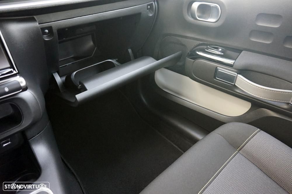 Citroën C3 1.2 PureTech Shine - 25
