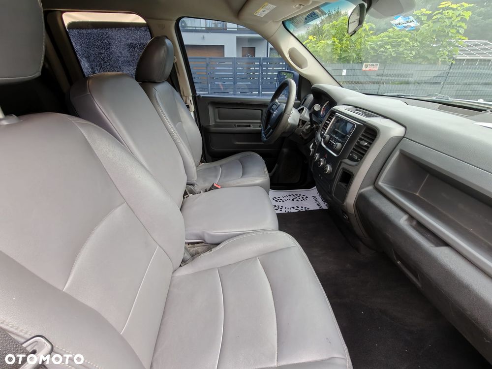 RAM 1500 - 12
