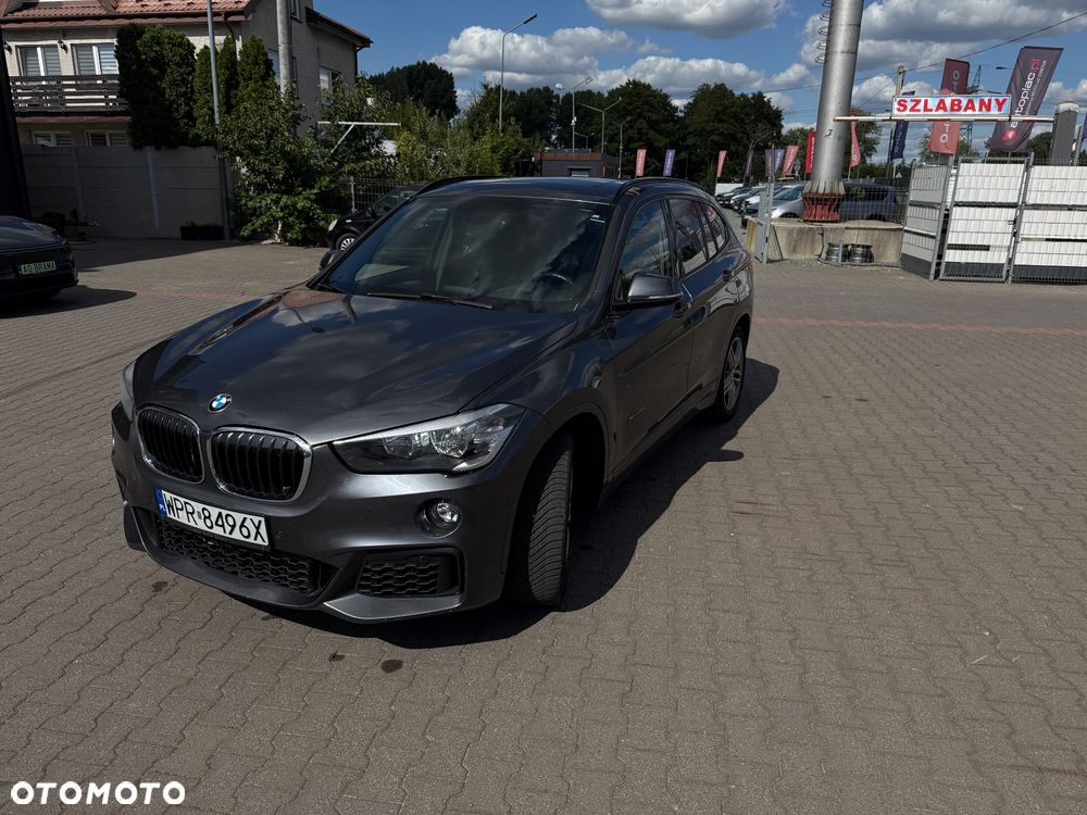 BMW X1 - 1