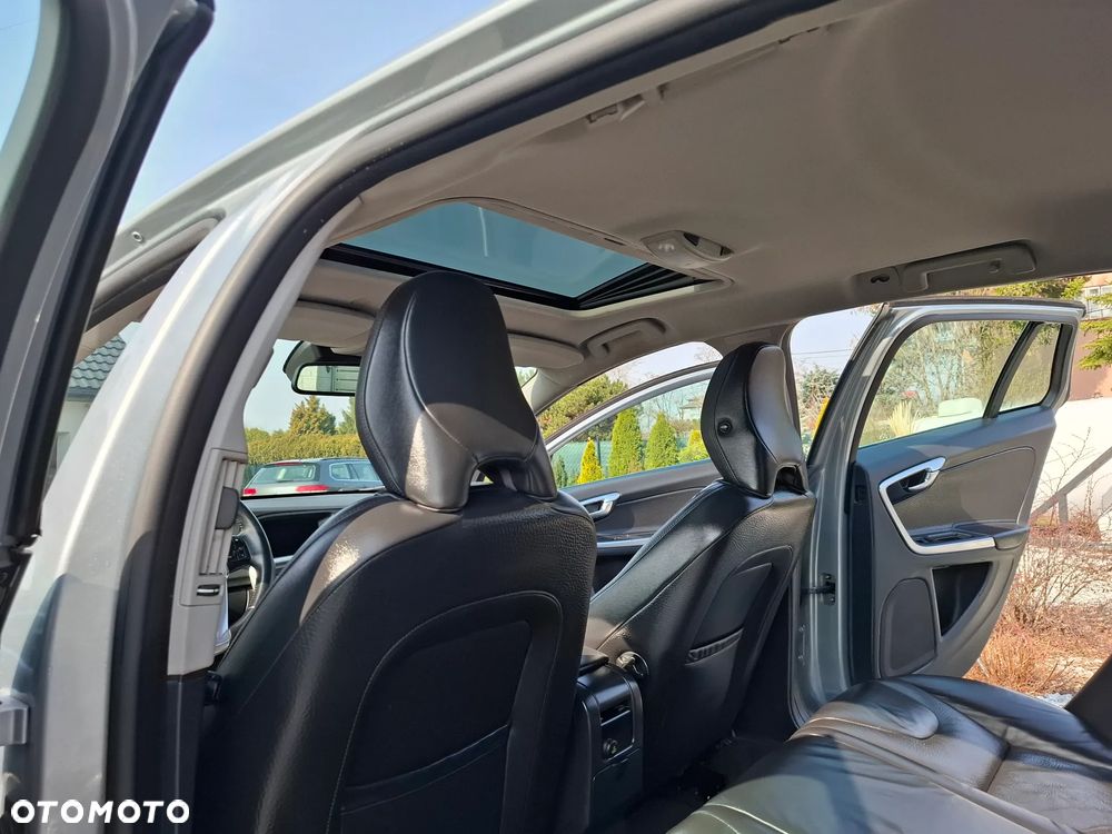 Volvo V60 D3 Edition - 31