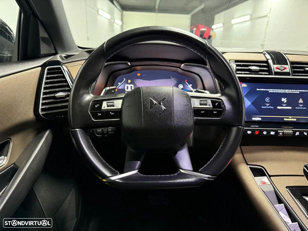 DS DS7 Crossback - 11
