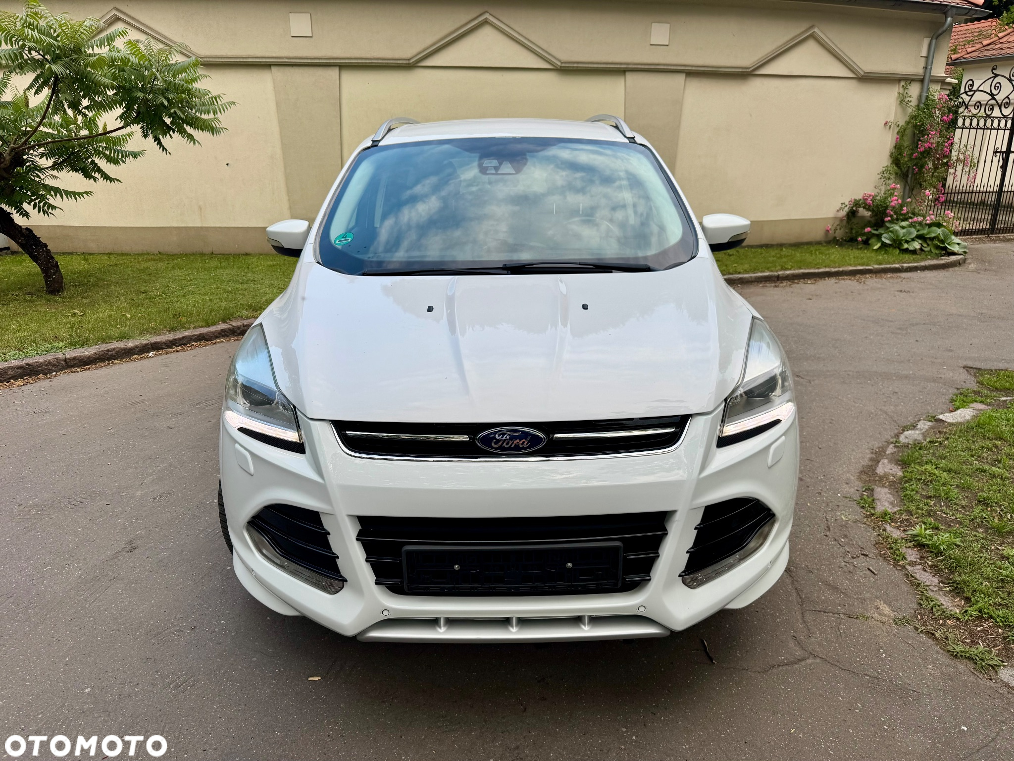 Ford Kuga - 2