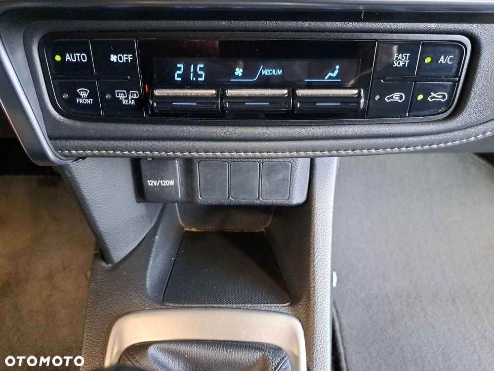 Toyota Auris 2014