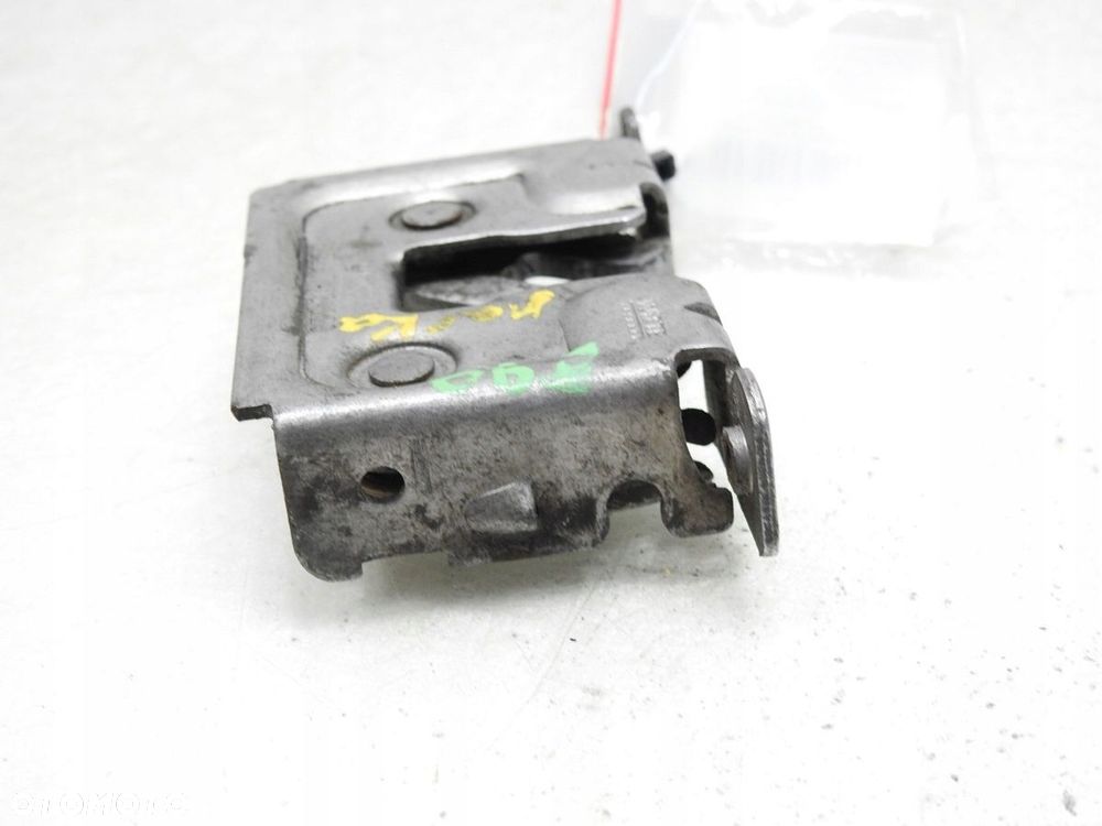 ZAMEK MASKI BMW 3 E90 7115229 - 2