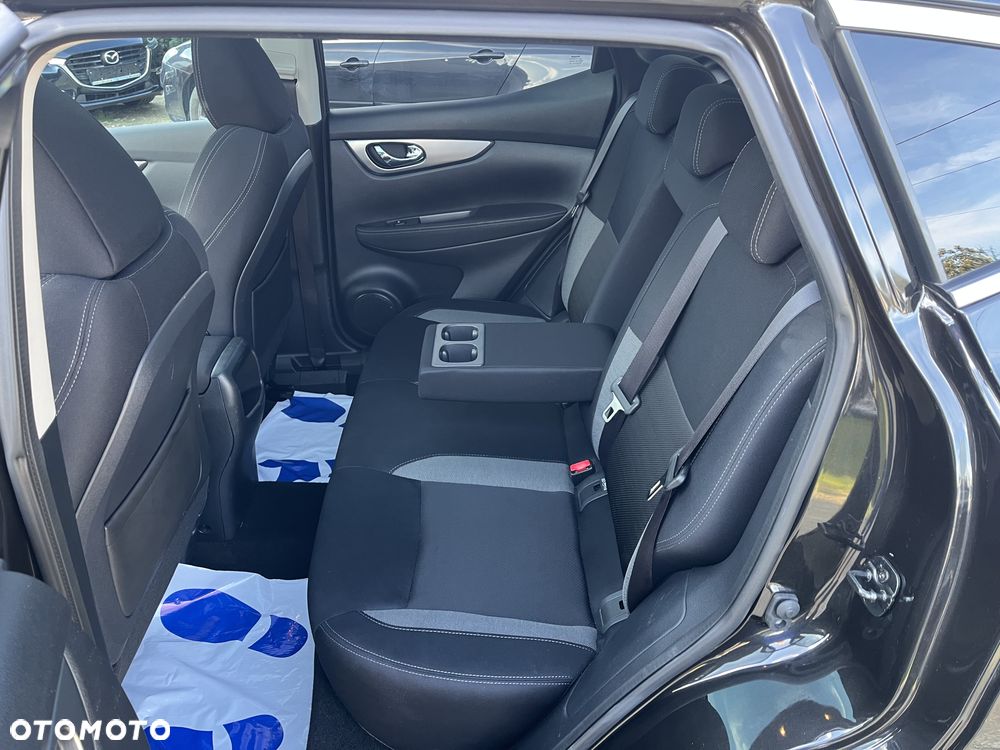 Nissan Qashqai 1.6 DIG-T N-Connecta - 7