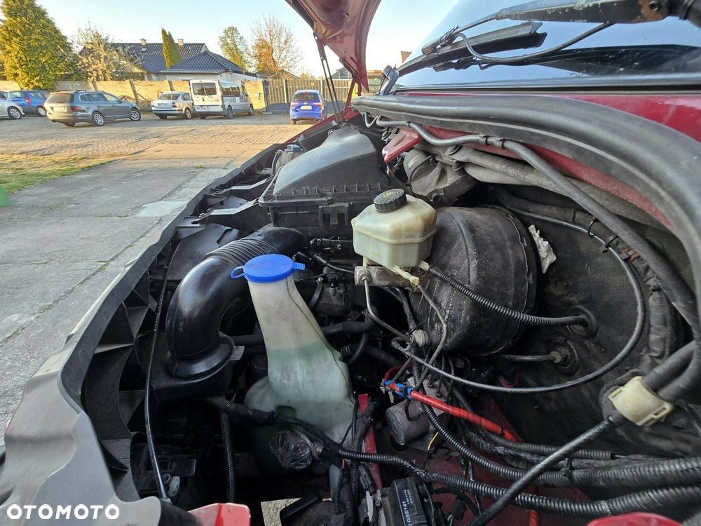 Mercedes-Benz Sprinter - 25