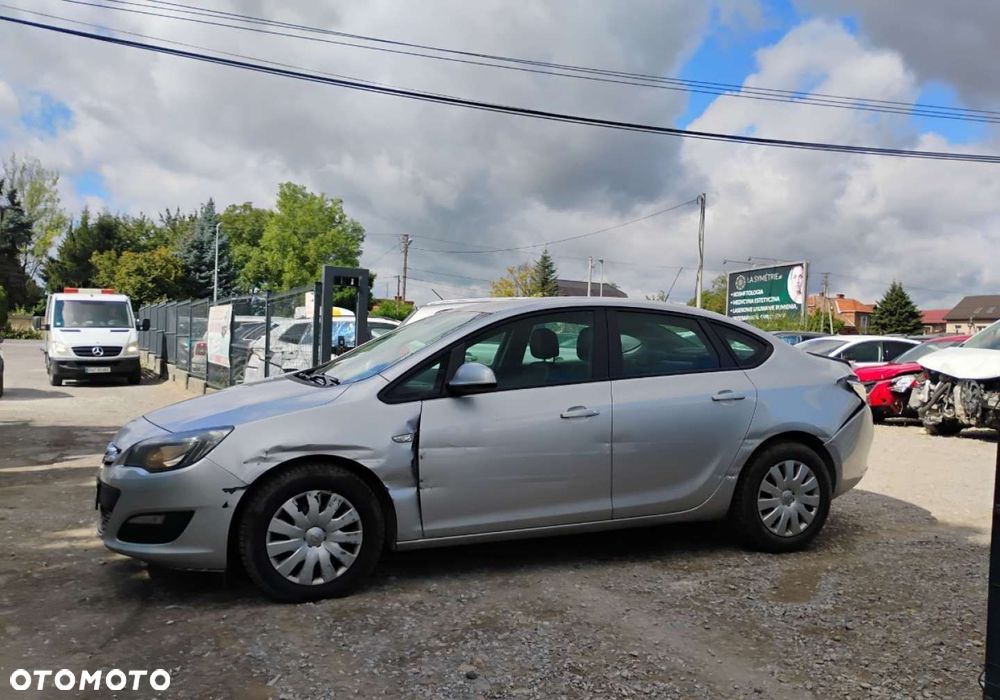 Opel Astra 1.6 CDTI DPF ecoFLEX TourerStart/Stop ENERGY - 19
