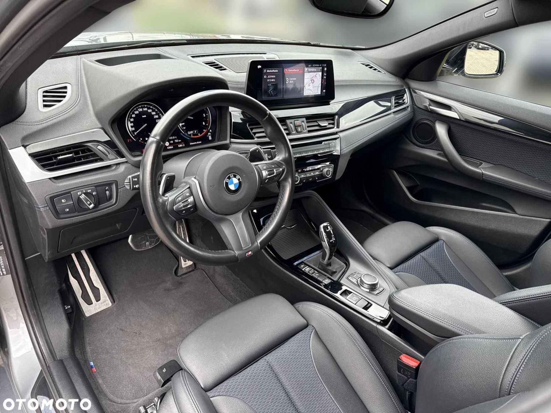 BMW X2 - 10