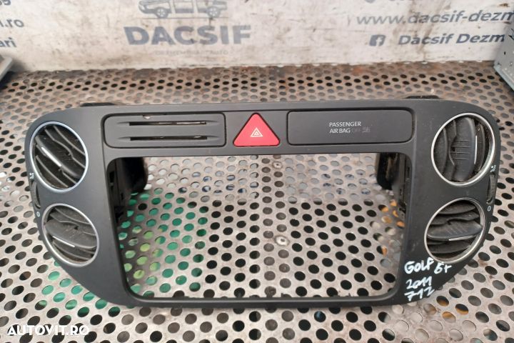 Consola centrala Volkswagen VW Golf 6  [din 2008 pana  2015] seria Plus minivan 1.4 TSI MT (122 hp) - 1