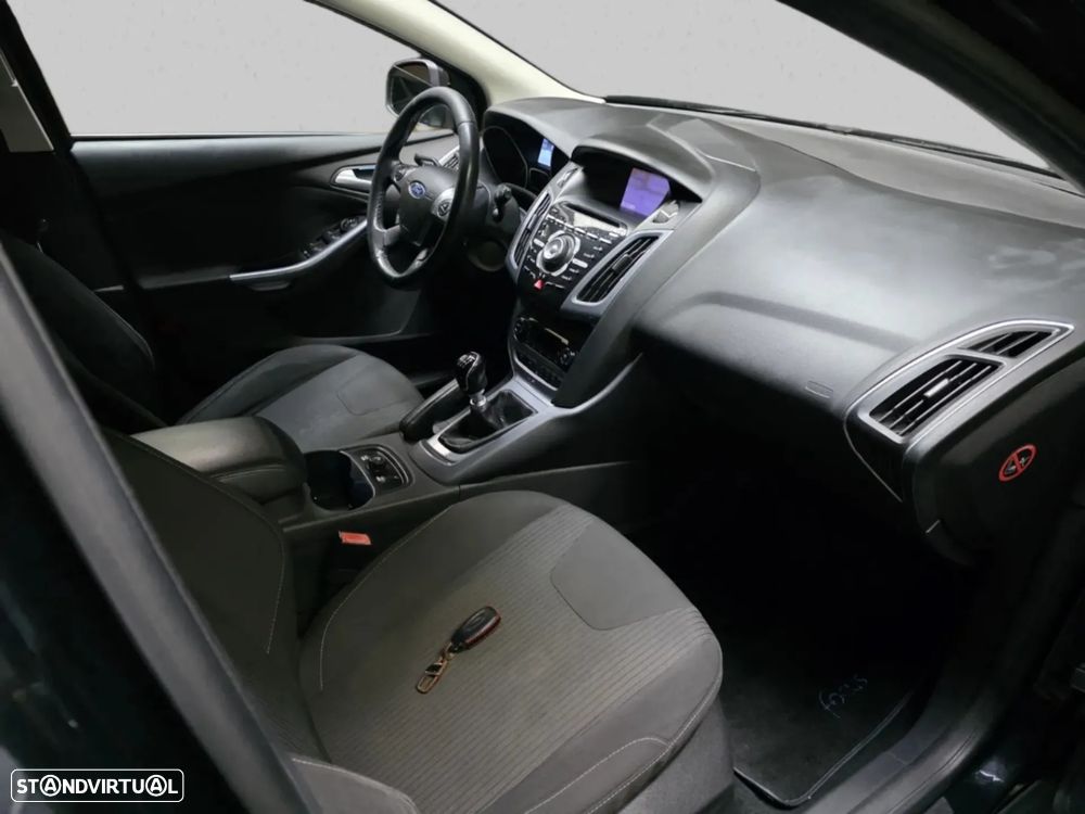 Ford Focus SW 1.6 TDCi DPF Titanium - 13
