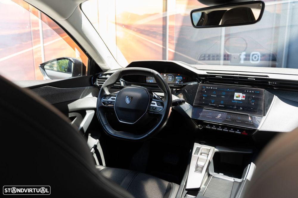 Peugeot 308 1.6 Hybrid Allure Pack e-EAT8 - 18