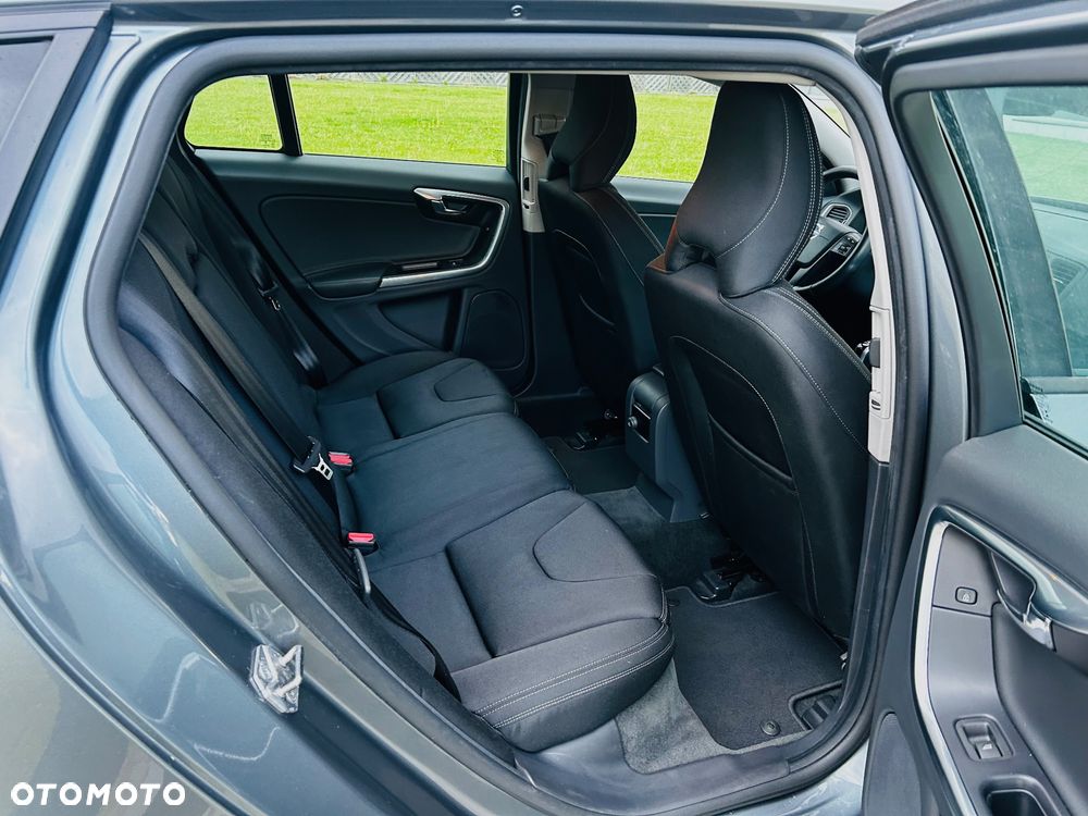 Volvo V60 D3 Kinetic - 21
