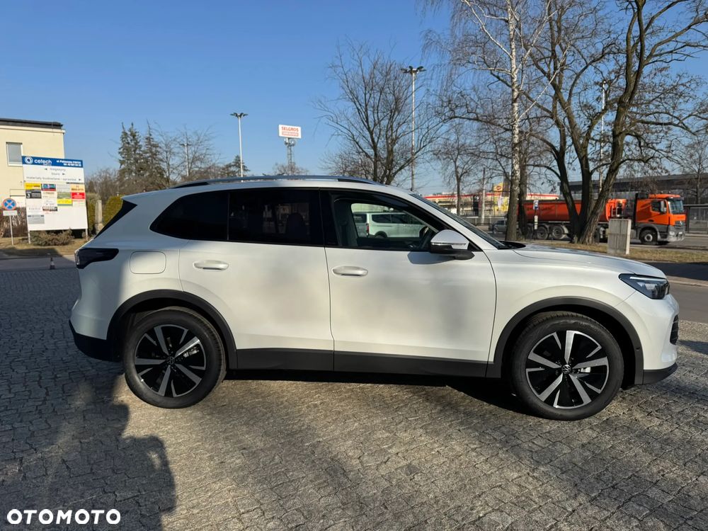 Volkswagen Tiguan 1.5 eTSI Life DSG - 7