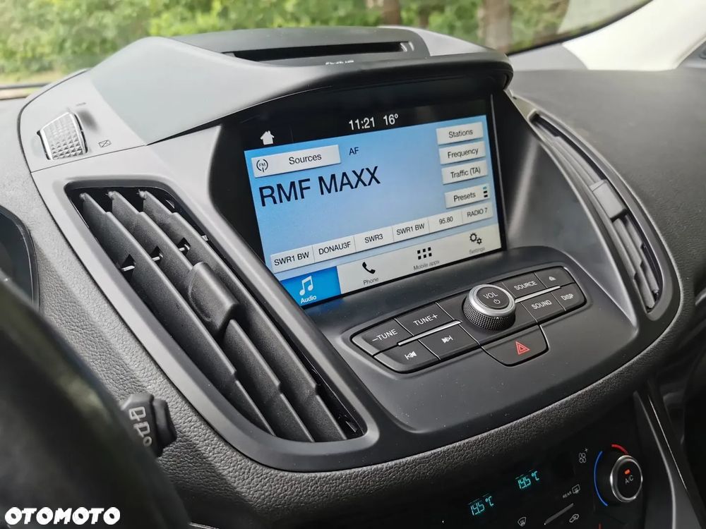 Ford Kuga 1.5 EcoBoost 2x4 Titanium - 13