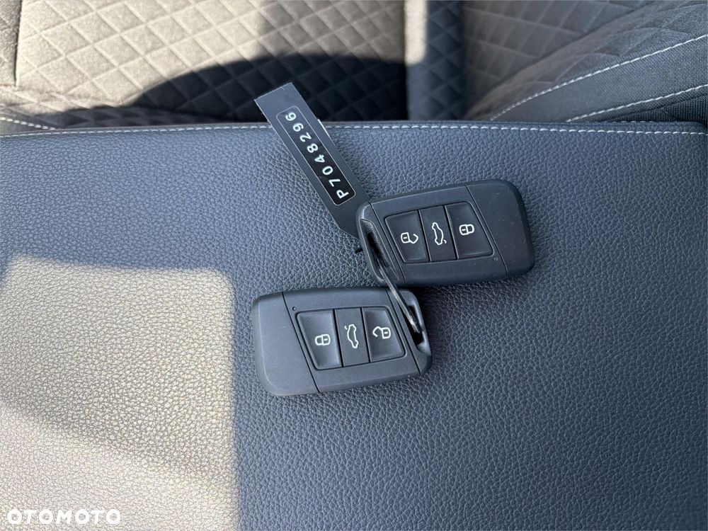 Skoda Superb 1.5 TSI Ambition DSG - 19