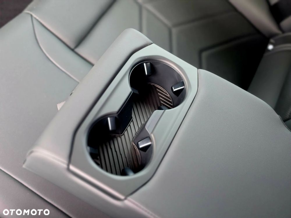BMW Seria 5 520d mHEV M Sport - 34