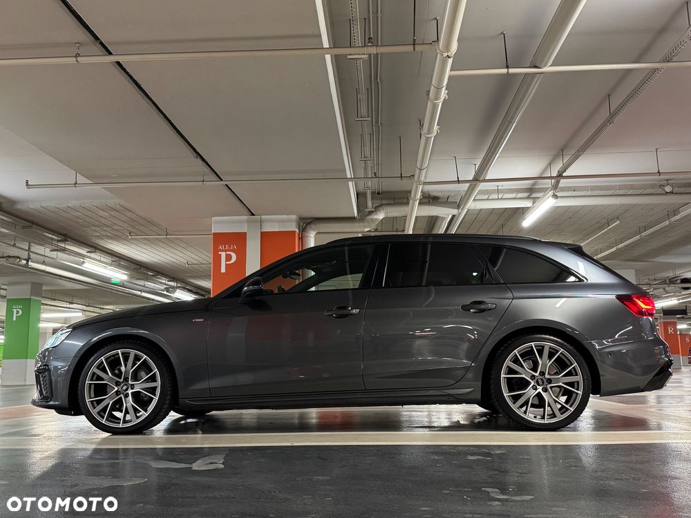 Audi A4 Avant 40 TDI quattro S tronic S line - 2