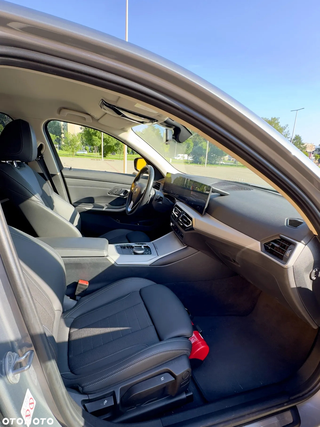 BMW Seria 3 330i xDrive - 15