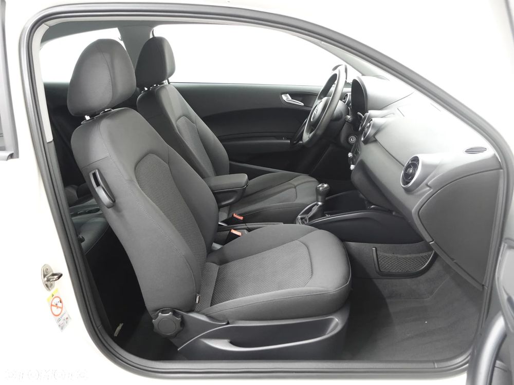 Audi A1 3-drzwiowe 1.2 TFSI Ambition - 26