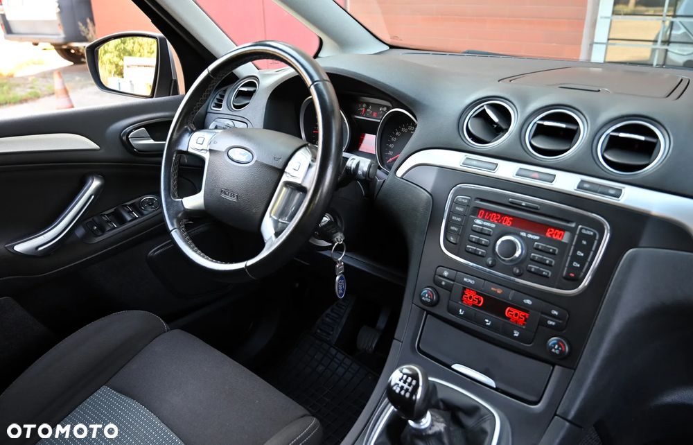 Ford S-Max - 23