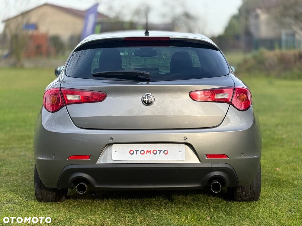 Alfa Romeo Giulietta - 9