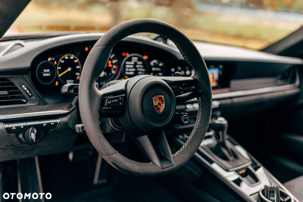 Porsche 911 GT3 - 11